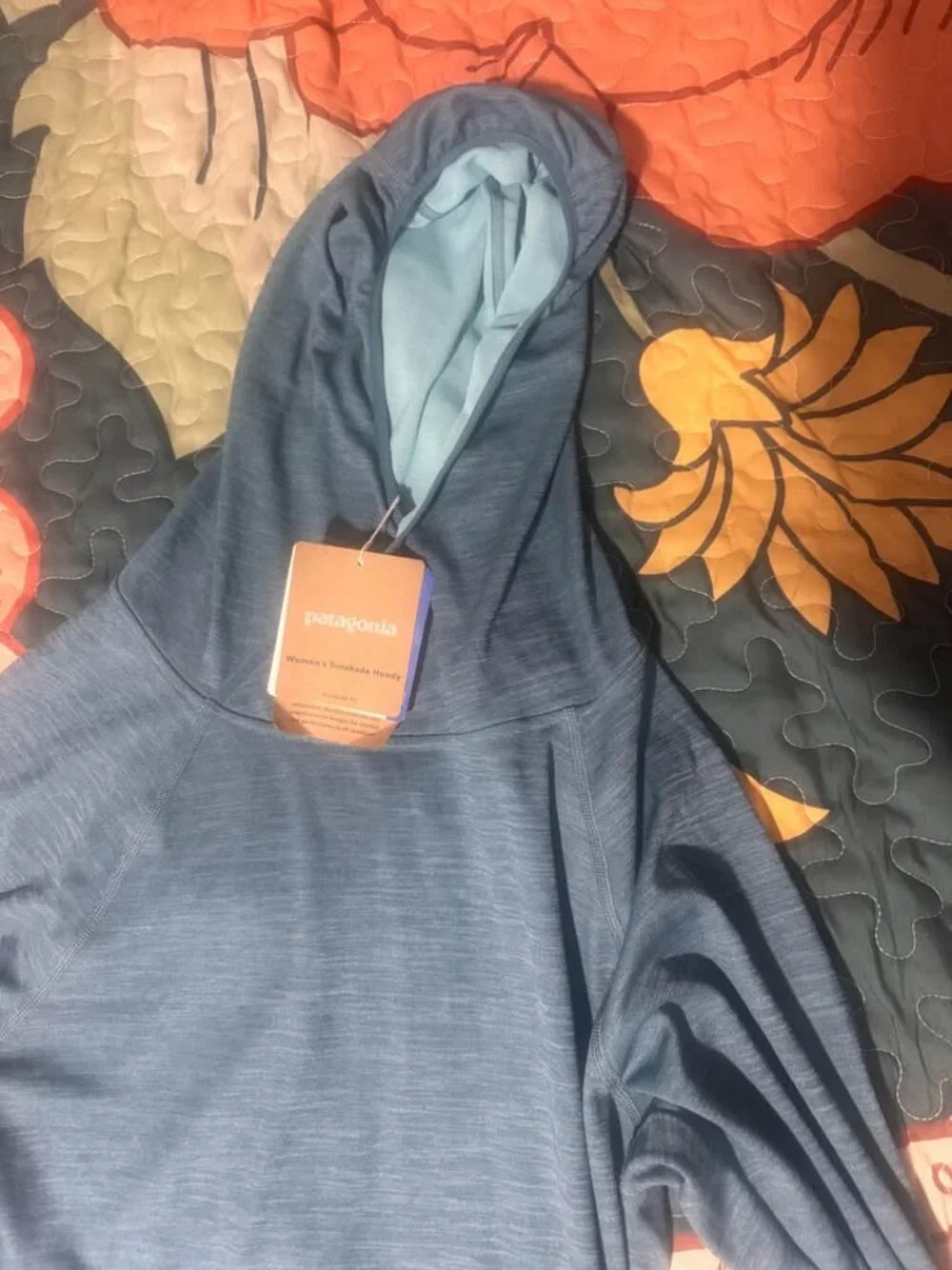Patagonia women’s sunshade hoody NWT - Picture 4 of 5